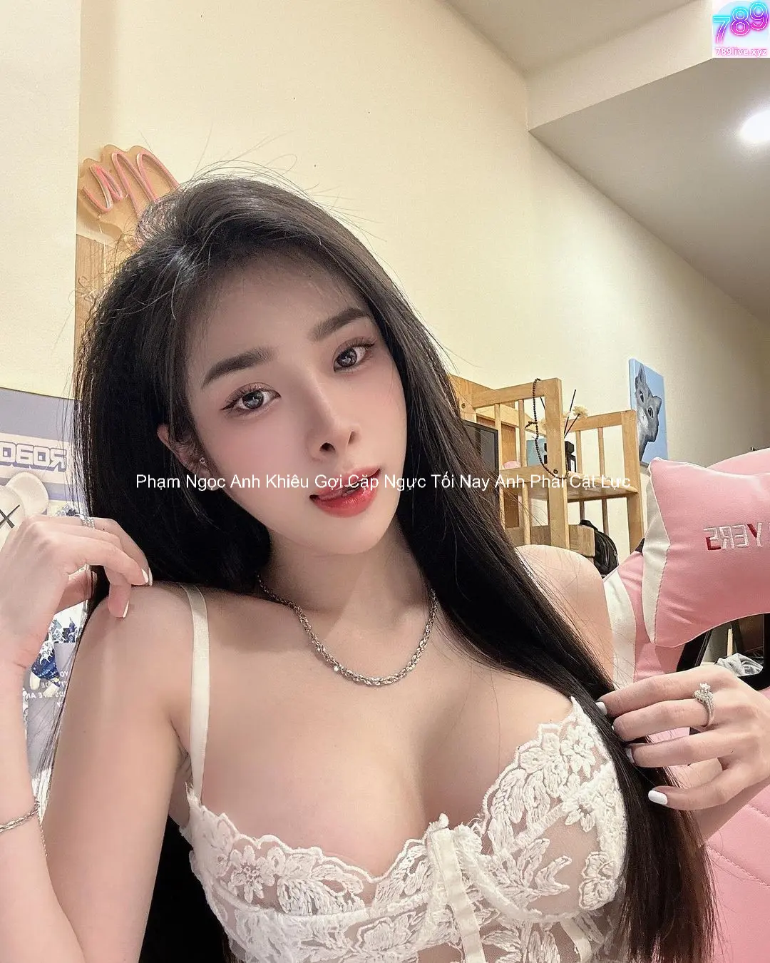 Phạm Ngọc Anh Khiêu Gợi Cặp Ngực Tối Nay Anh Phải Cật Lực 6 Phạm Ngọc Anh Khiêu Gợi Cặp Ngực Tối Nay Anh Phải Cật Lực 6